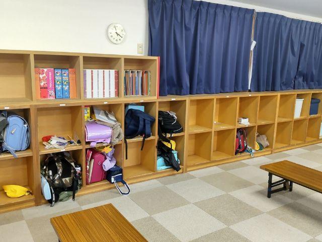 木のぬくもりを感じる、長南学童の広々とした保育室